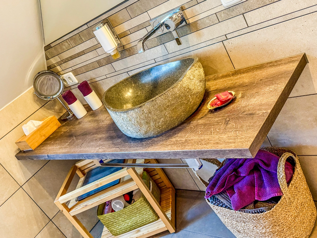 bad-waschbecken Villa Zwoelf Soltau Ferienwohnung